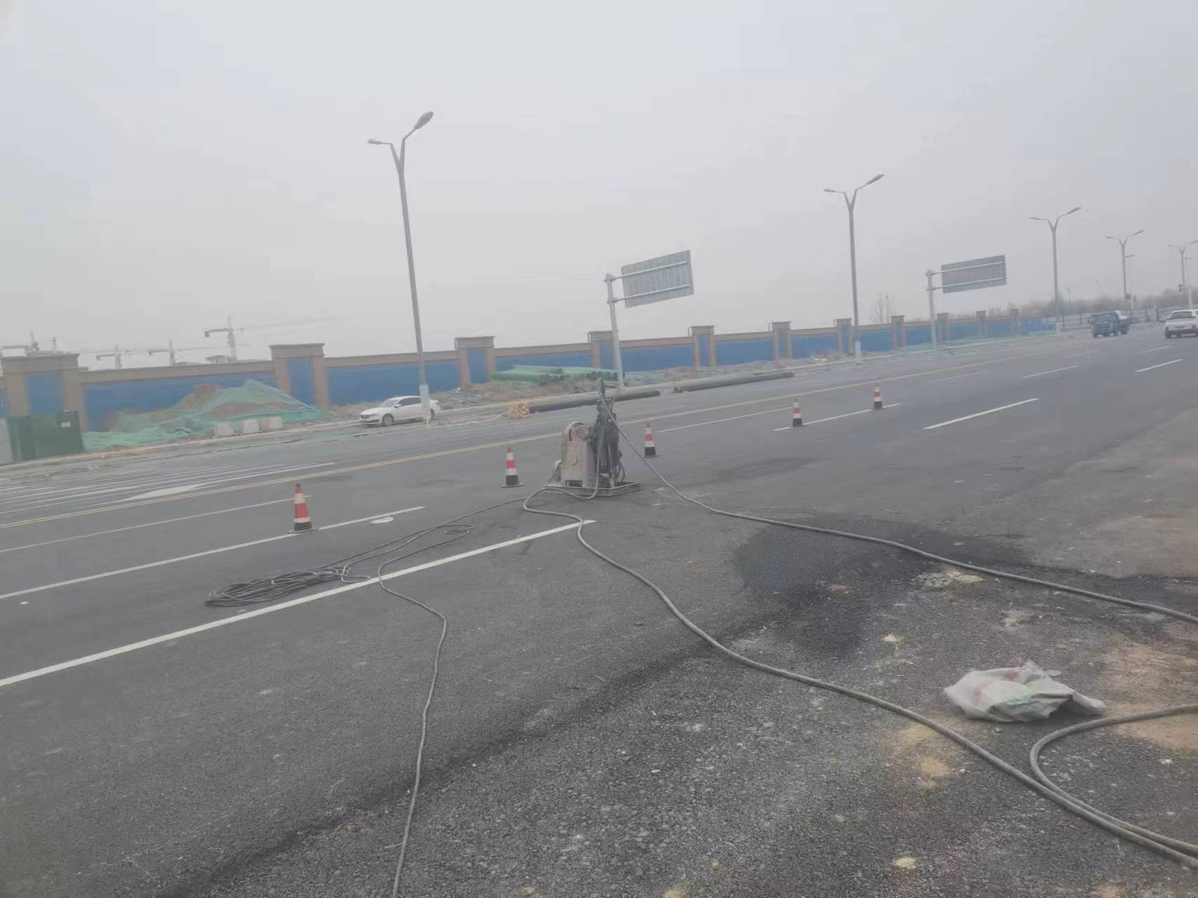 黄流镇马路注浆